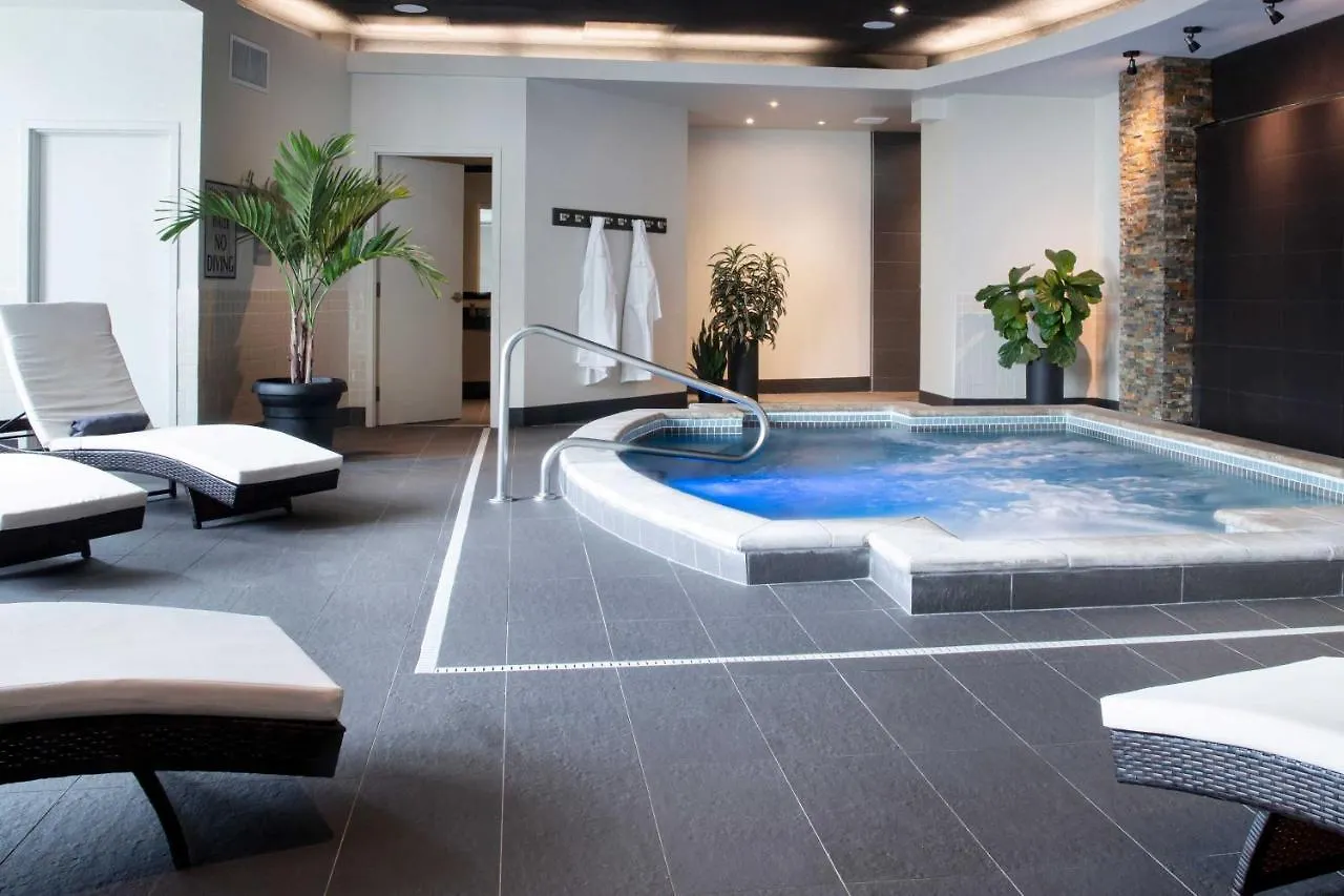 **** Отель Niagara Falls Marriott On The Falls Канада